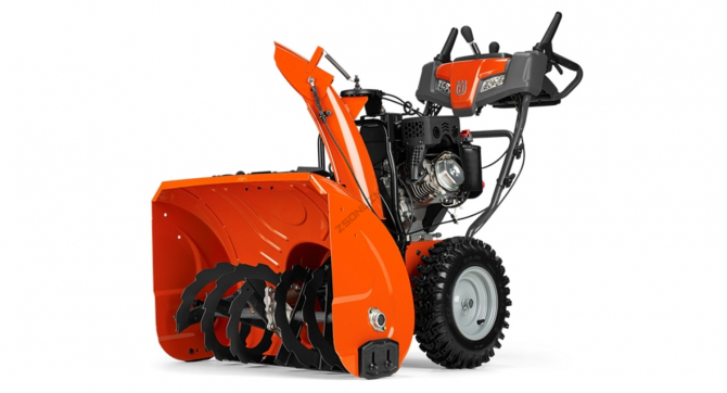 Снегоуборщик Husqvarna ST230P по выгодной цене в Донецке. Надежное качество и лучшие условия ждут вас.