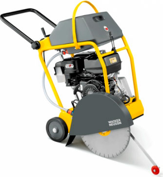Резчик швов Wacker Neuson MFS-1350CE в прокат в Донецке. У нас лучшая цена за сутки! Возможность взять в аренду с выгодной скидкой до 40% при экспресс доставке 24/7. И помните, ночью стоимость еще дешевле на 30%! #арендапрокат #виброплита #выгодно