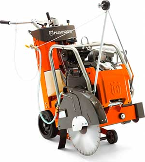 Резчик швов HUSQVARNA FS-524 в прокат в Донецке. У нас лучшая цена за сутки! Возможность взять в аренду с выгодной скидкой до 40% при экспресс доставке 24/7. И помните, ночью стоимость еще дешевле на 30%! #арендапрокат #виброплита #выгодно